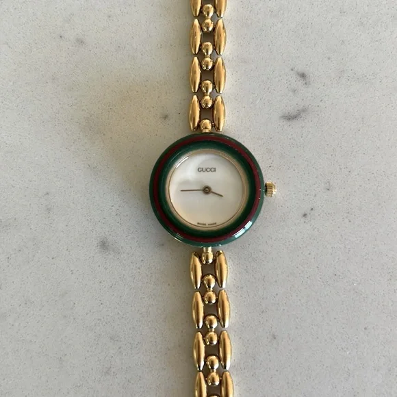 Vintage Gucci interchangeable bezel watch - Picture 2 of 6